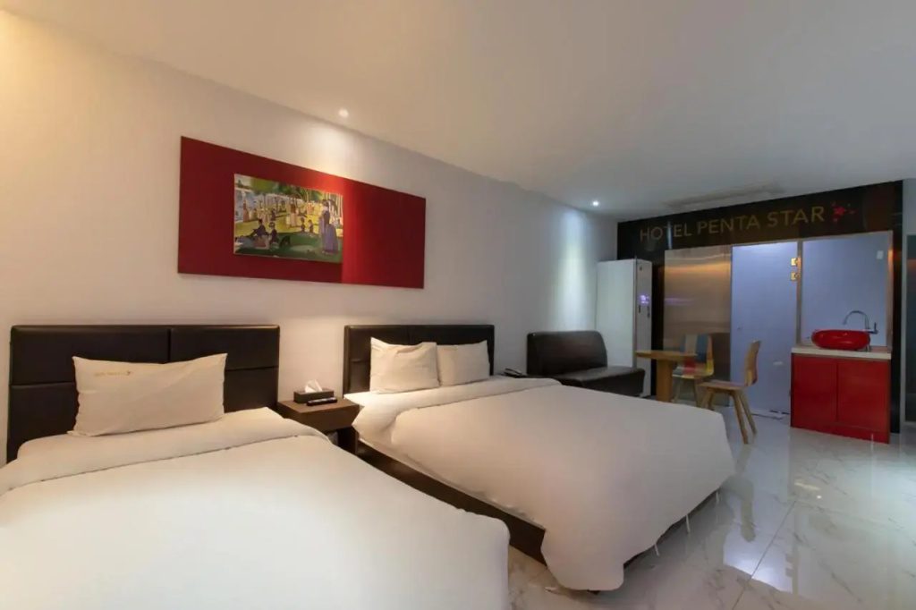 Hotel photo 12