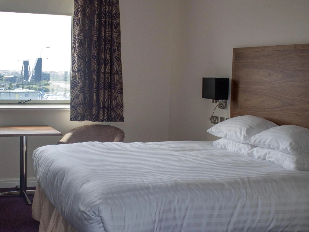 Standard room with city view