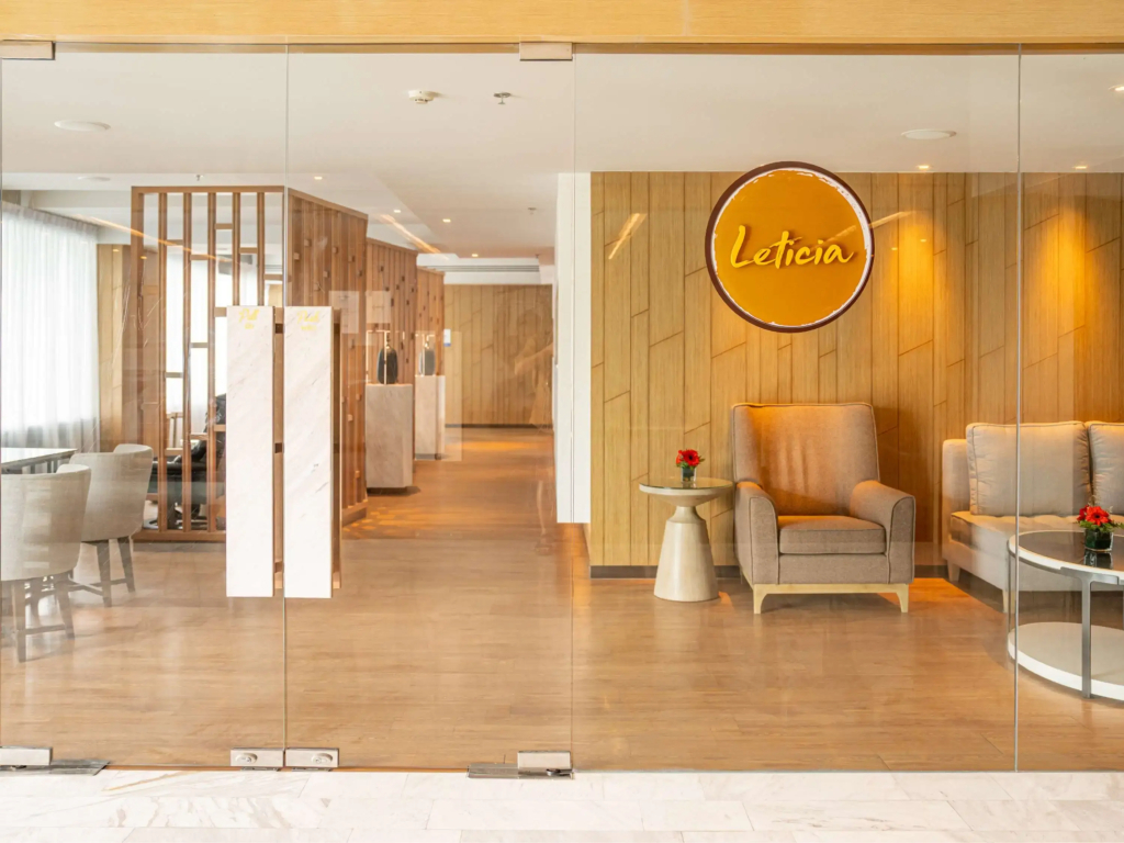 Novotel Phuket City Phokeethra Hotel — фото 2