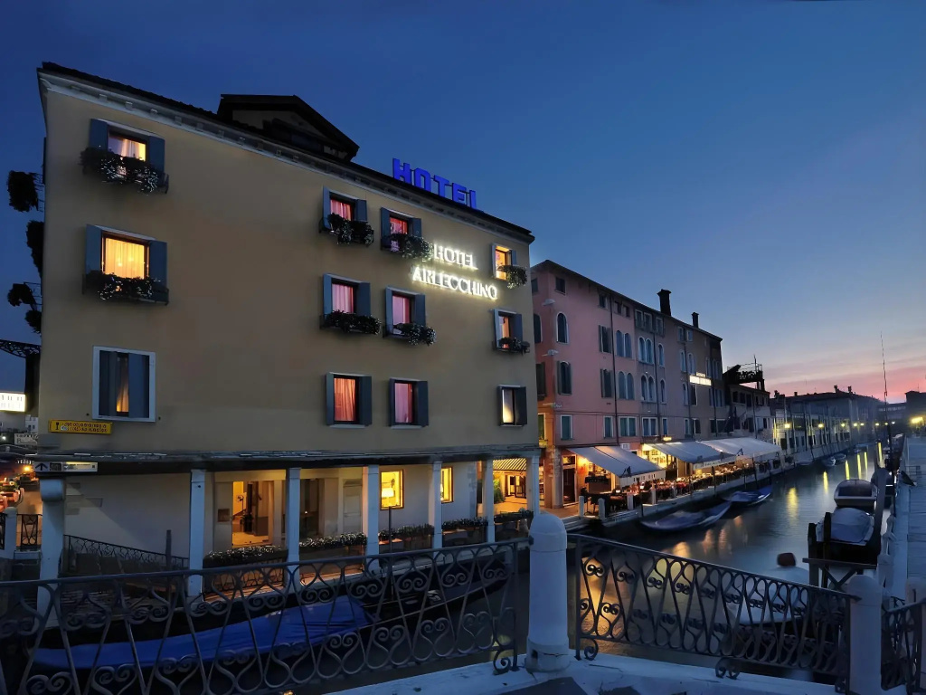 Hotel photo 23