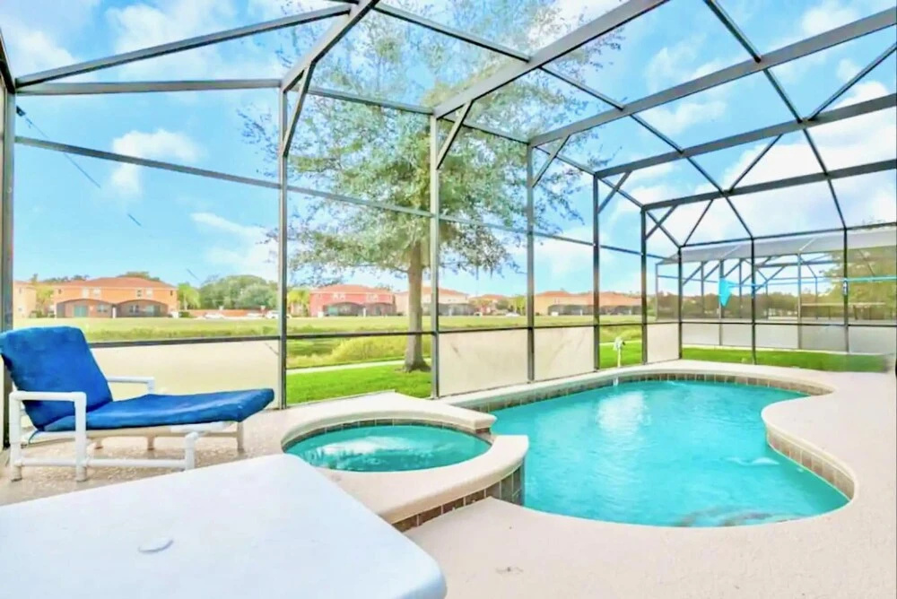 7BR Family Home - w Pool Hot tub - Near Disney