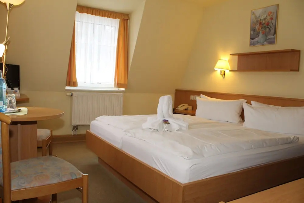 Economy room