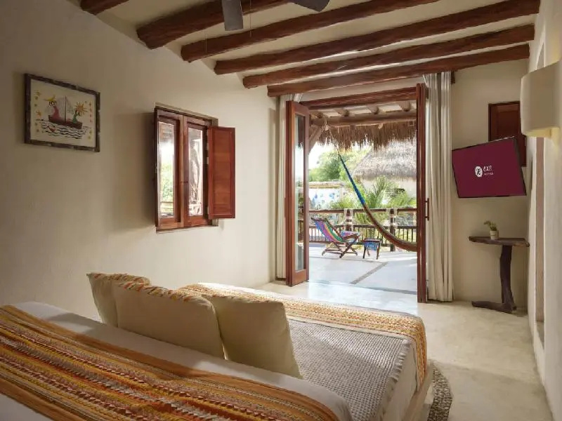 Standard Double room with balcony (full double bed)