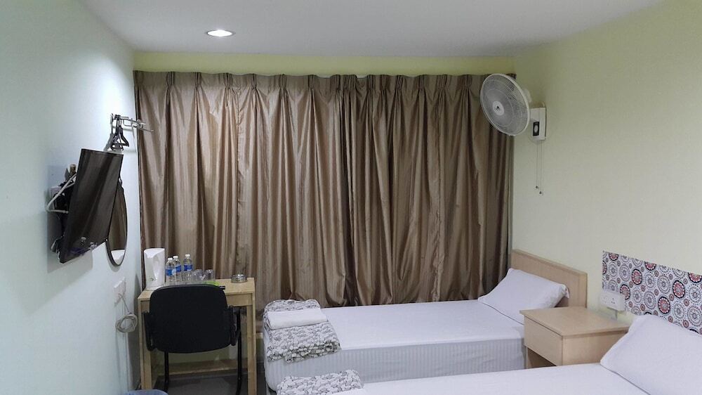 First And New Star Hotel