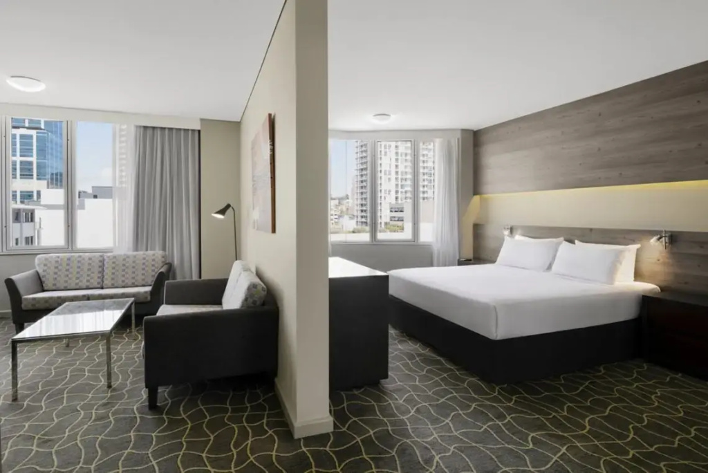 1 Bedroom Deluxe Double Suite (full double bed)