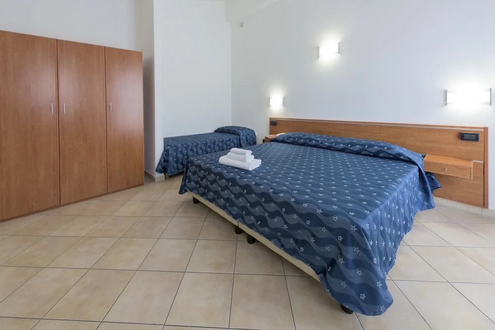 Hotel Isola Rossa - Chambres