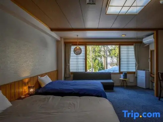Standard Triple room with mountain view