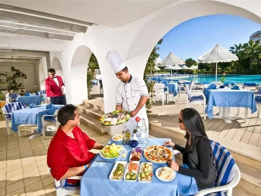 Food & Beverage