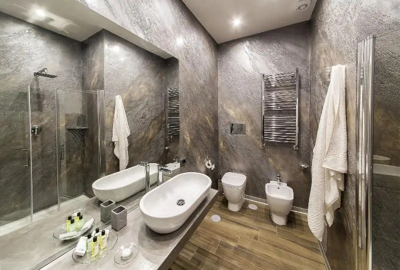 Standard Double room with balcony (full double bed)