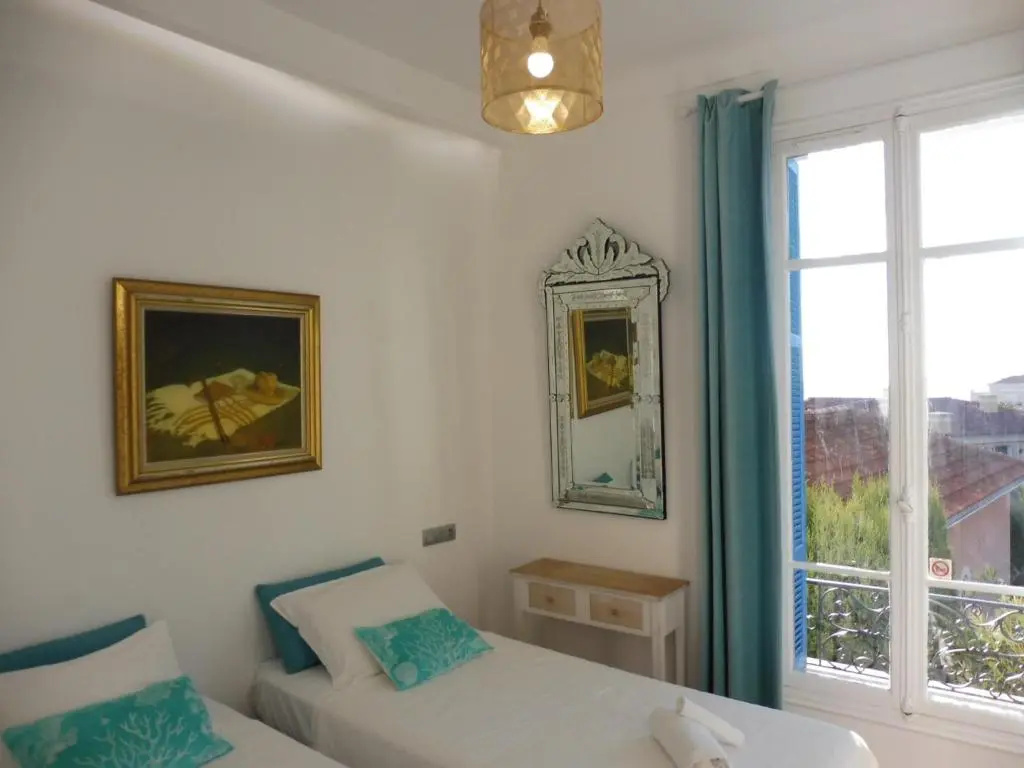 Standard Double room with sea view (twin beds)