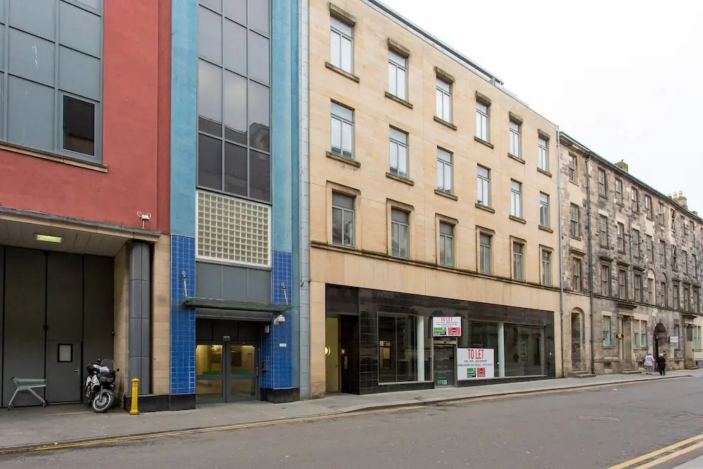 Chic Merchant City Apt. w/ Balcony