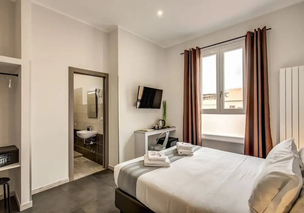 Floor 6 Boutique Rooms by DOT Suites — 5