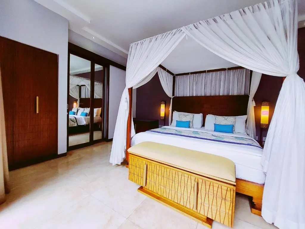 2 Bedrooms Villa