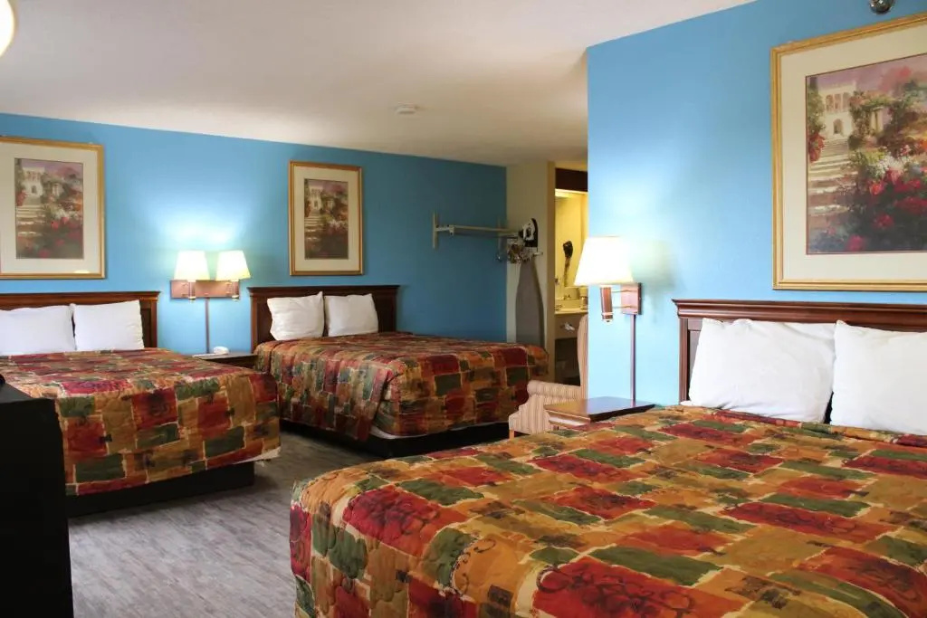 Deluxe Suite