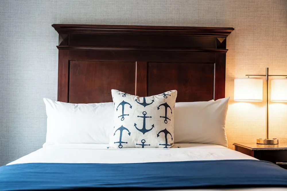 Newport Beach Hotel & Suites - Chambres