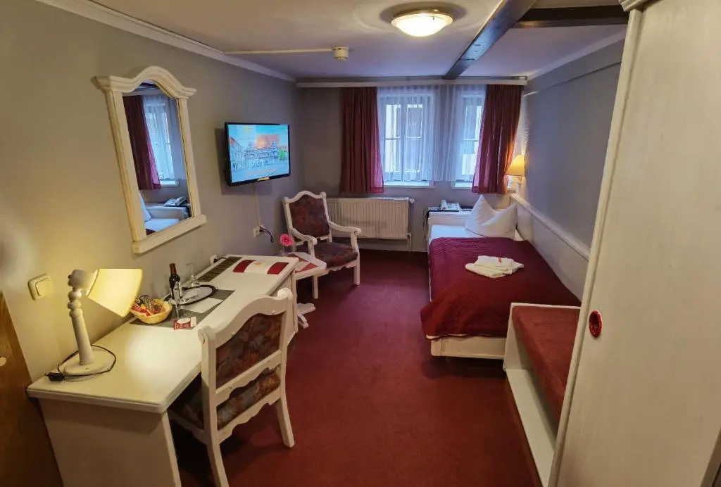 Hotel Zur Goldenen Sonne - Chambres
