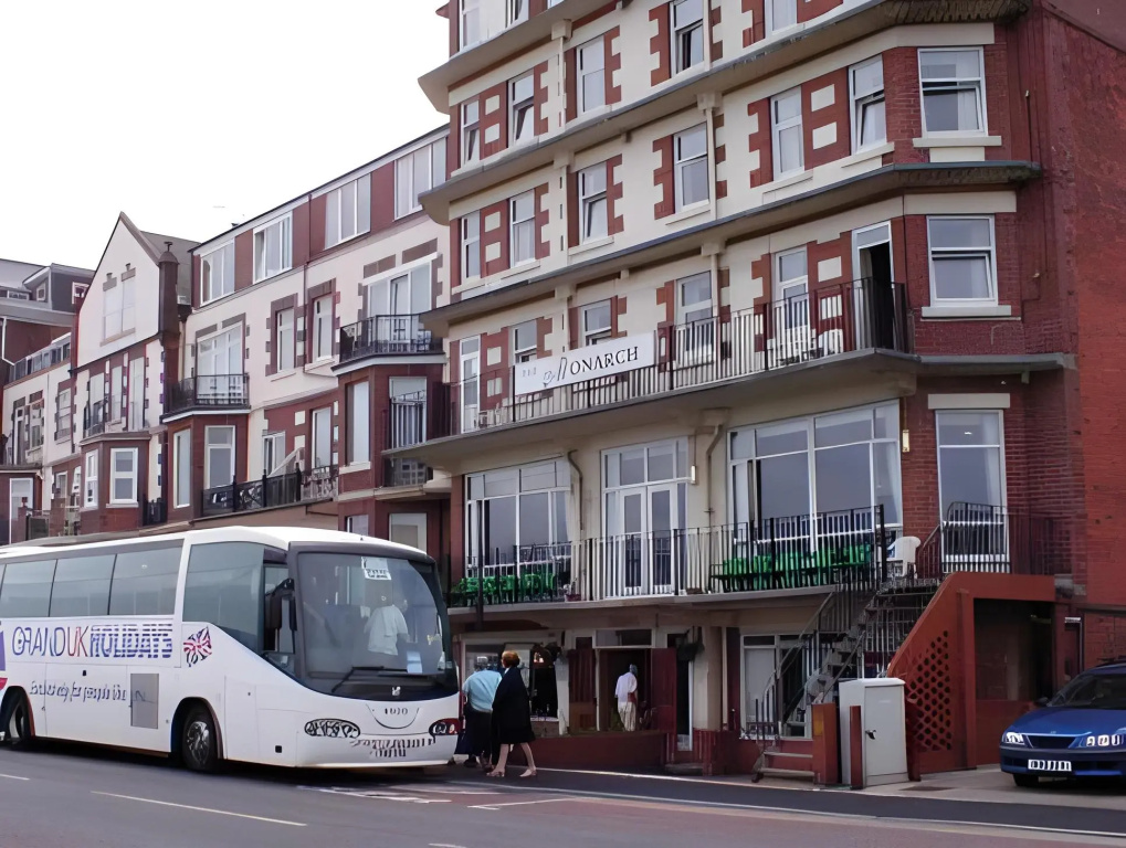 Monarch Hotel
