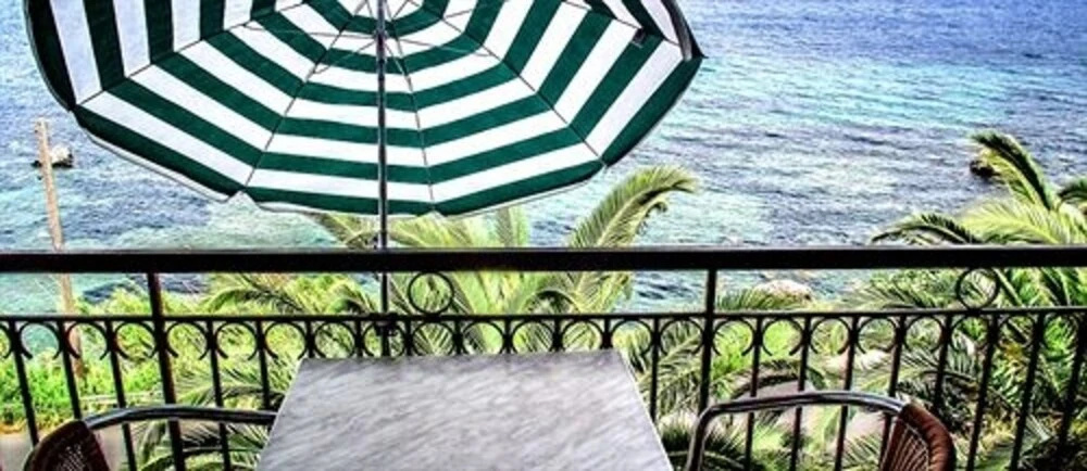 Beach & Waterfront