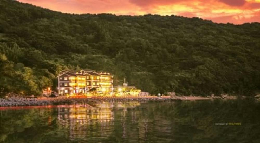 Geoje Beach Maru Pension