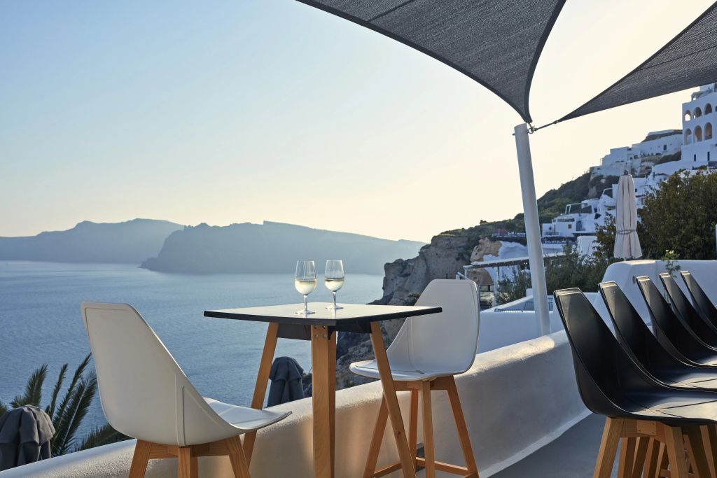 Balcony & Terrace