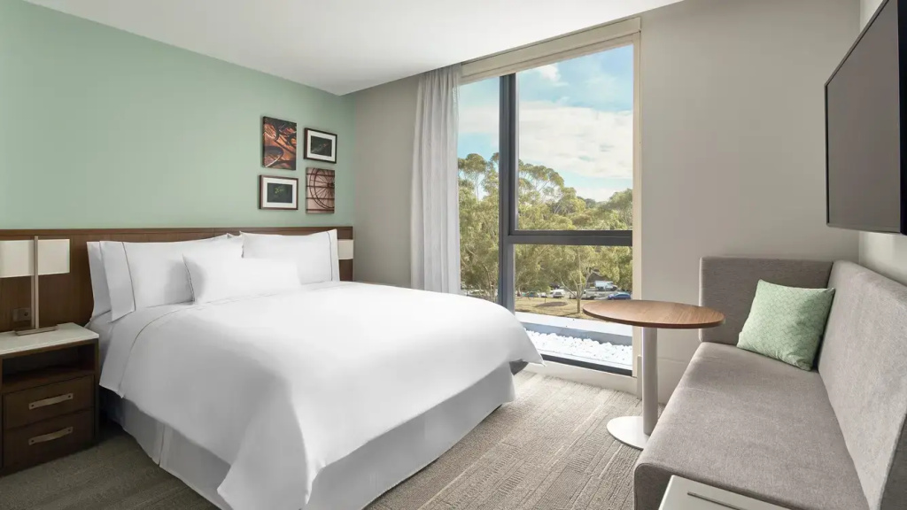 Standard Double room with view (full double bed)