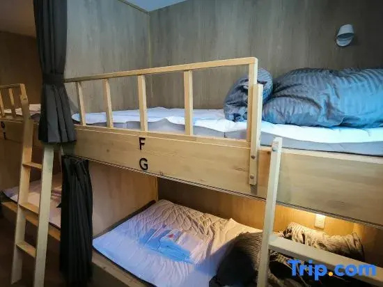 Bed in Dorm (female dorm)