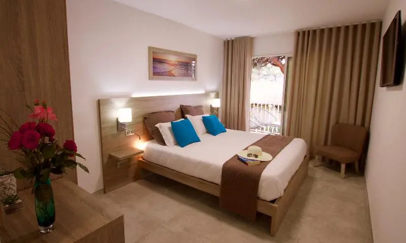 Hotel Marina di Lava - Chambres