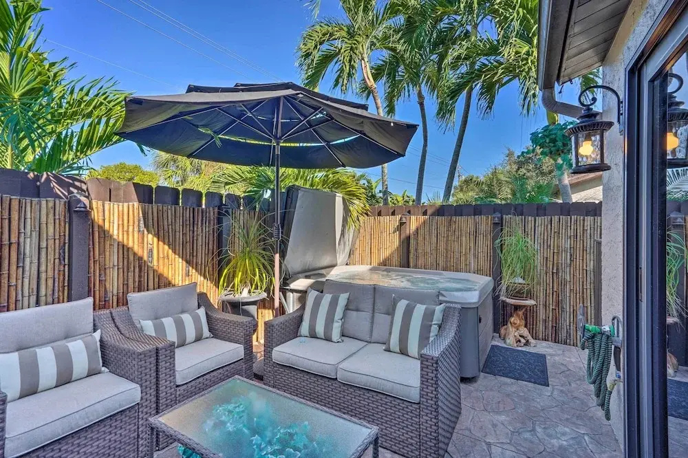 Chic Fort Myers Escape w/ Community Perks!