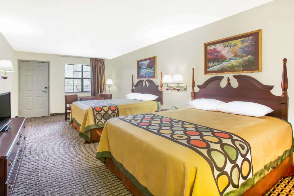 Standard Quadruple room