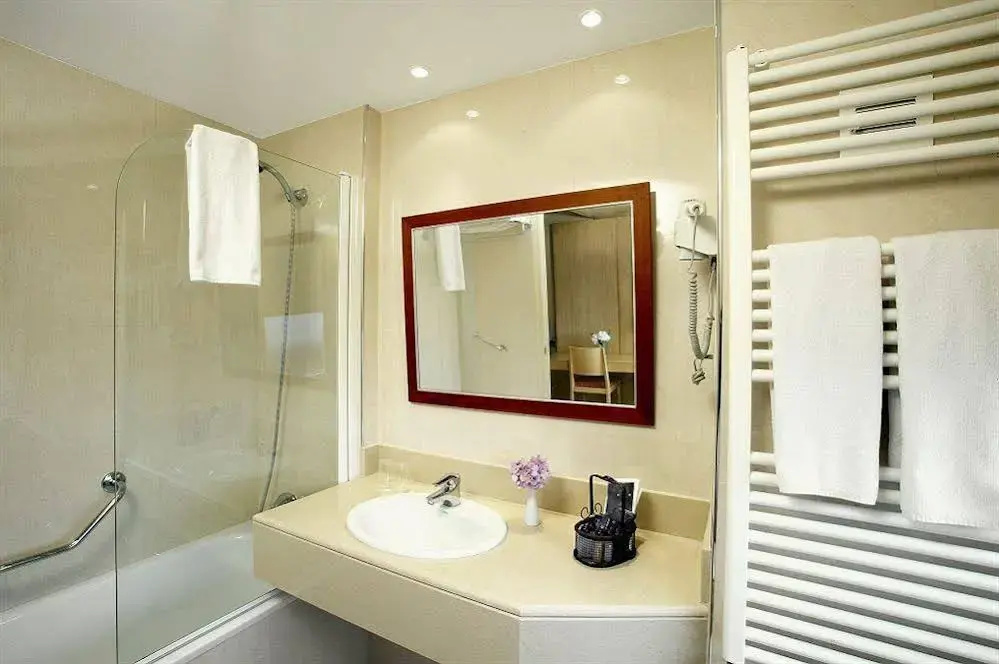 Hotel photo 8