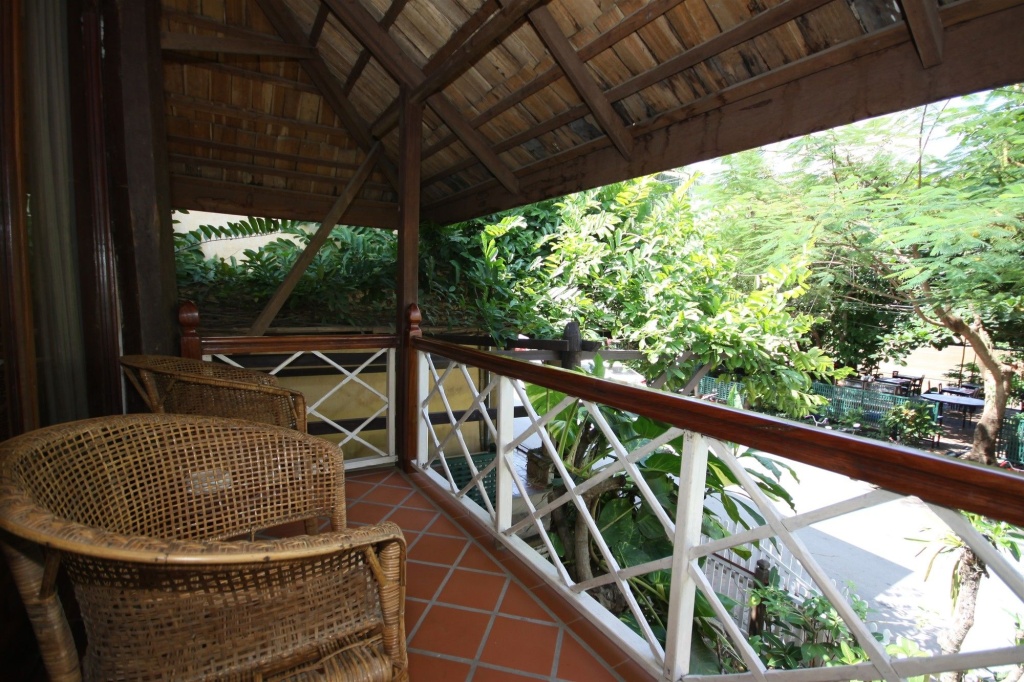 Balcony & Terrace