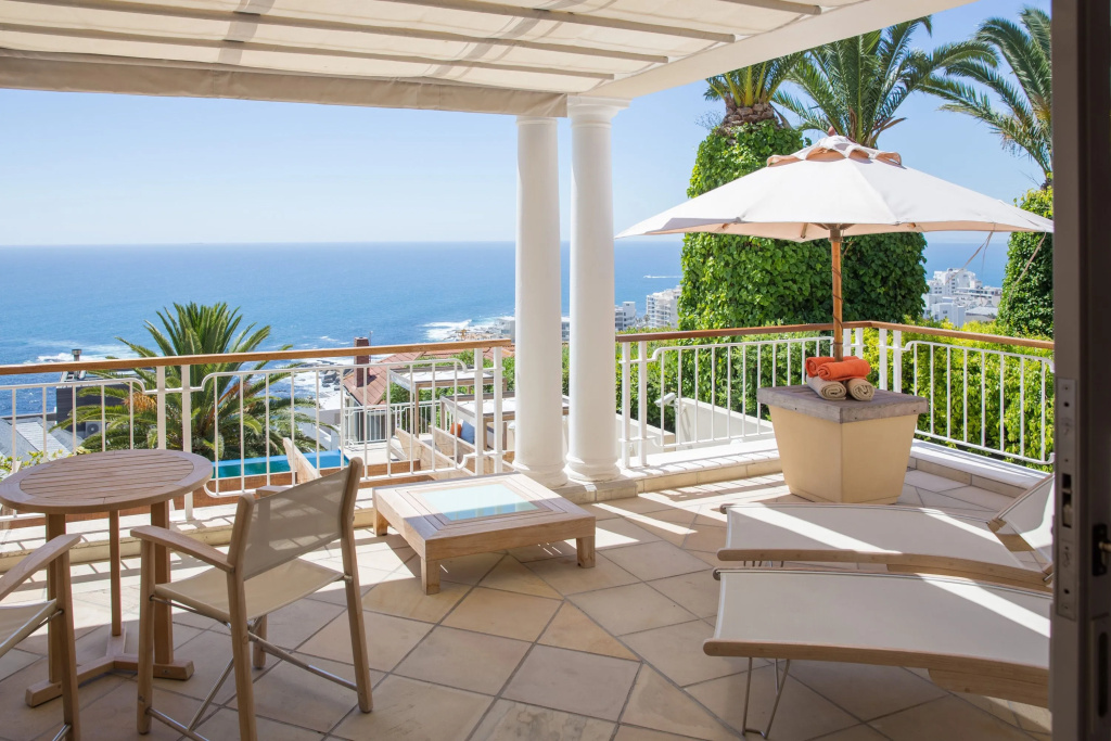 Balcony & Terrace
