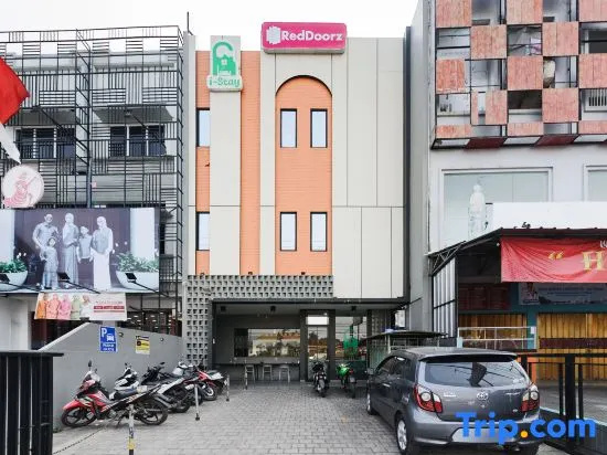 RedDoorz Plus @ Kedaton Lampung in Bandar Lampung