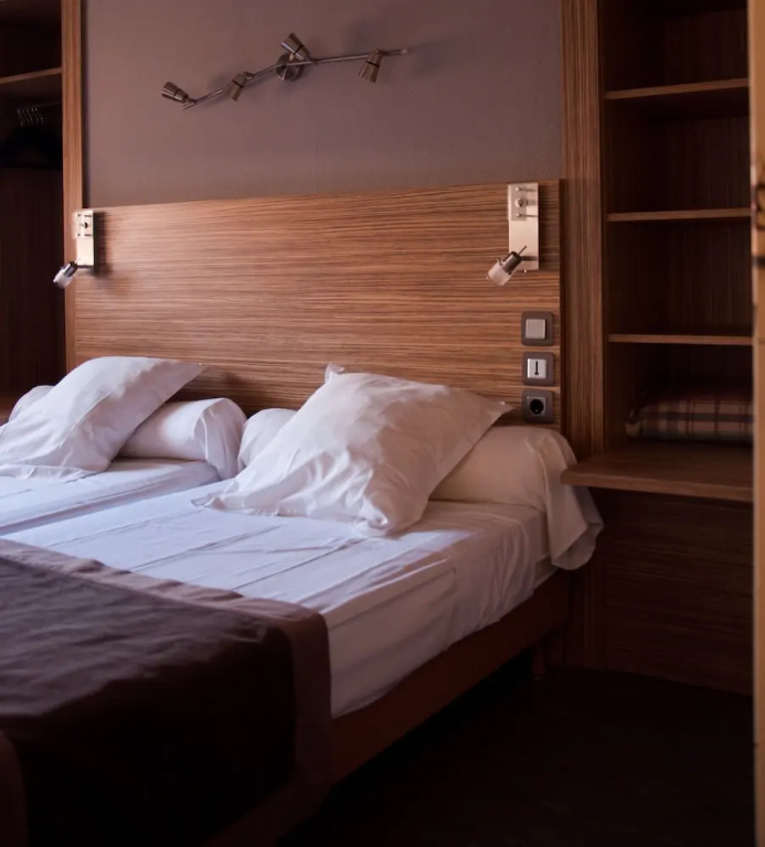 Standard Double room (twin beds)