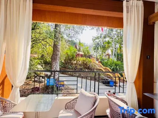 Mandina Homestay (Xishuangbanna Jinghong Manhena Guzhai)