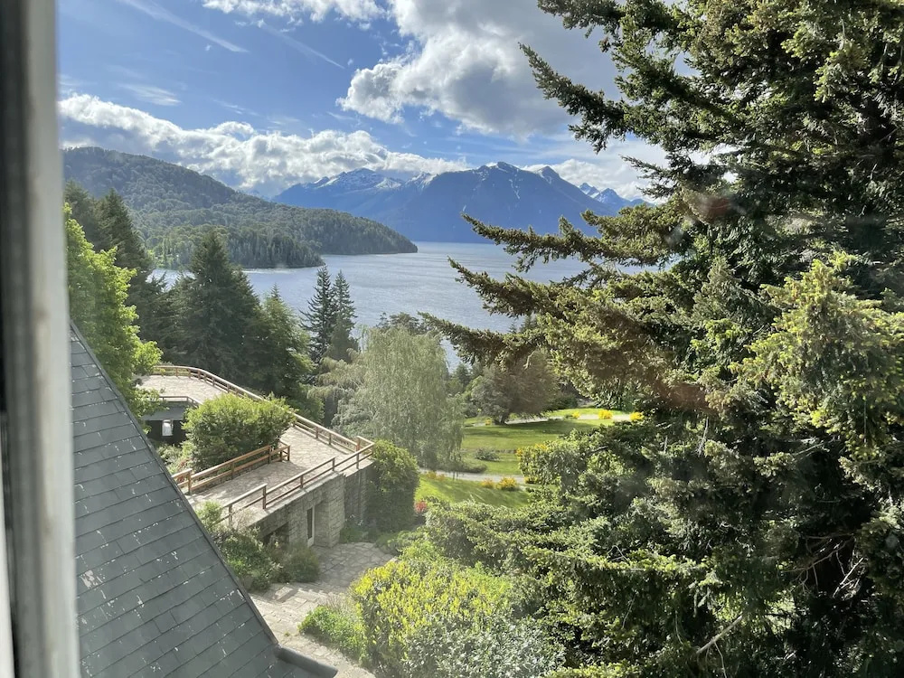 Superior room with lake view