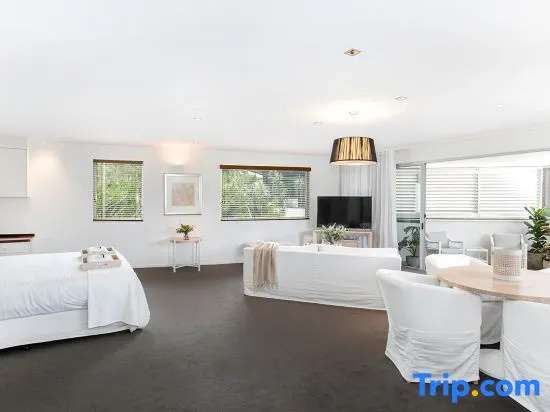 Double Family Suite (full double bed)
