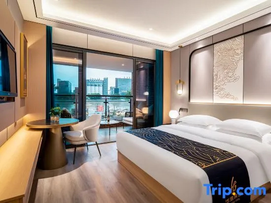 Standard Double room with balcony and with river view (full double bed)