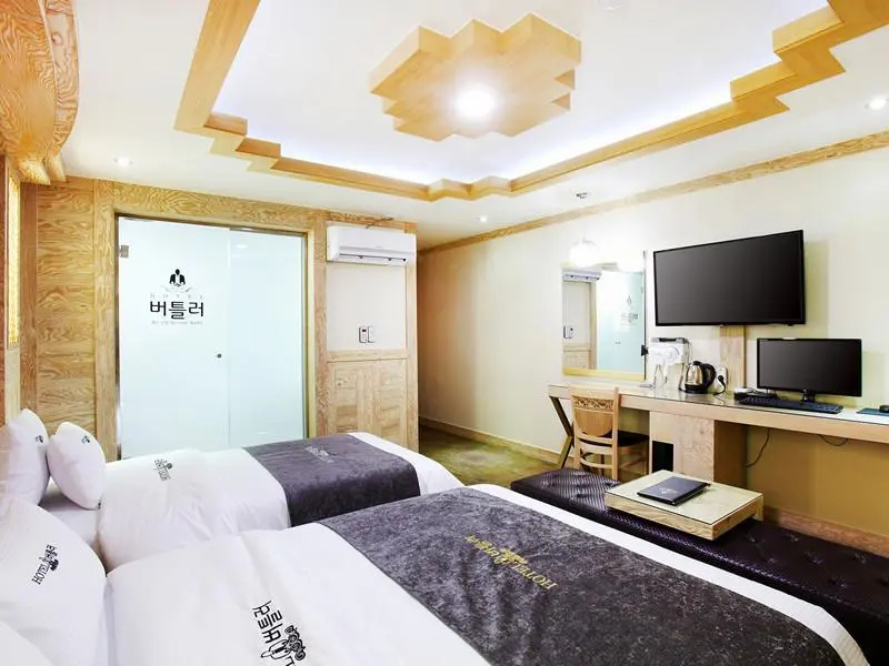 Deluxe Double room (twin beds)