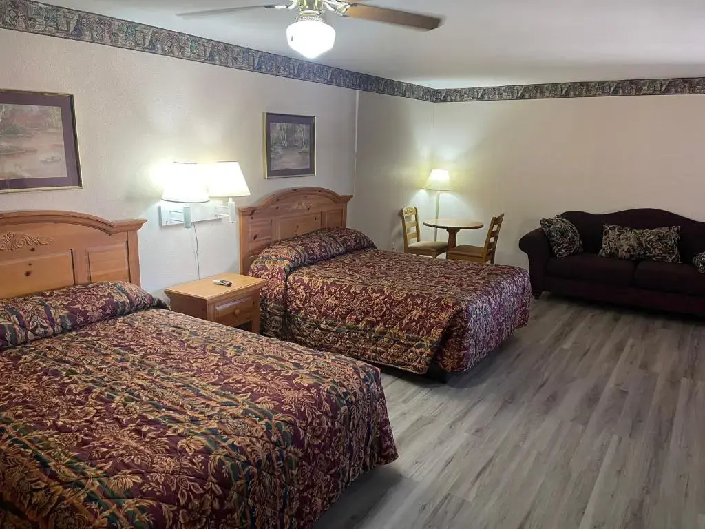 Standard Quadruple room
