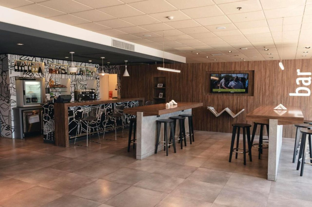Ibis Pilar - Général