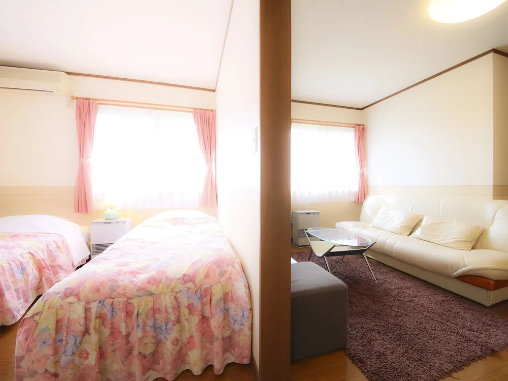 2 Bedrooms Junior Suite with mountain view