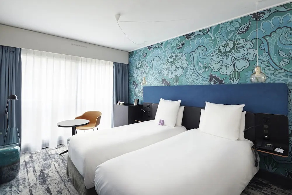 Одноместный номер Standard с балконом односпальная кровать в Mercure Paris Bastille Saint Antoine