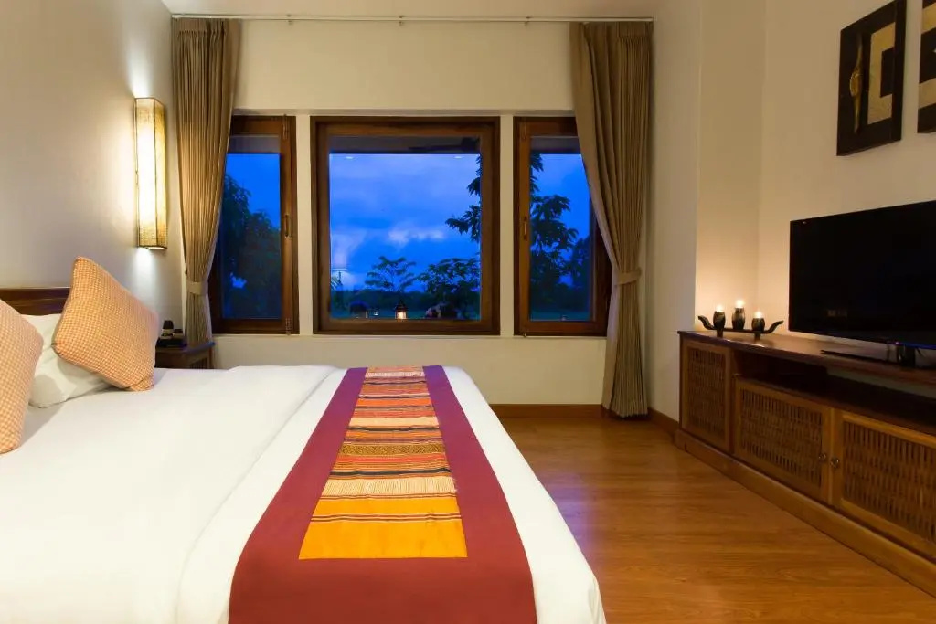 Deluxe Double room (full double bed)
