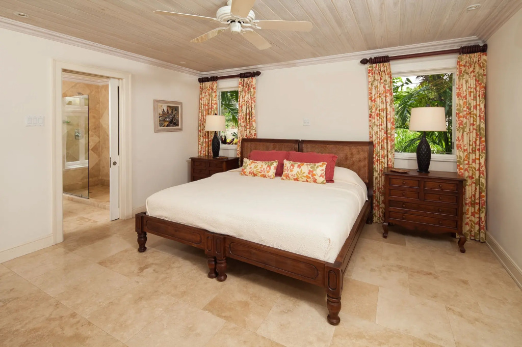 Little Good Harbour by null