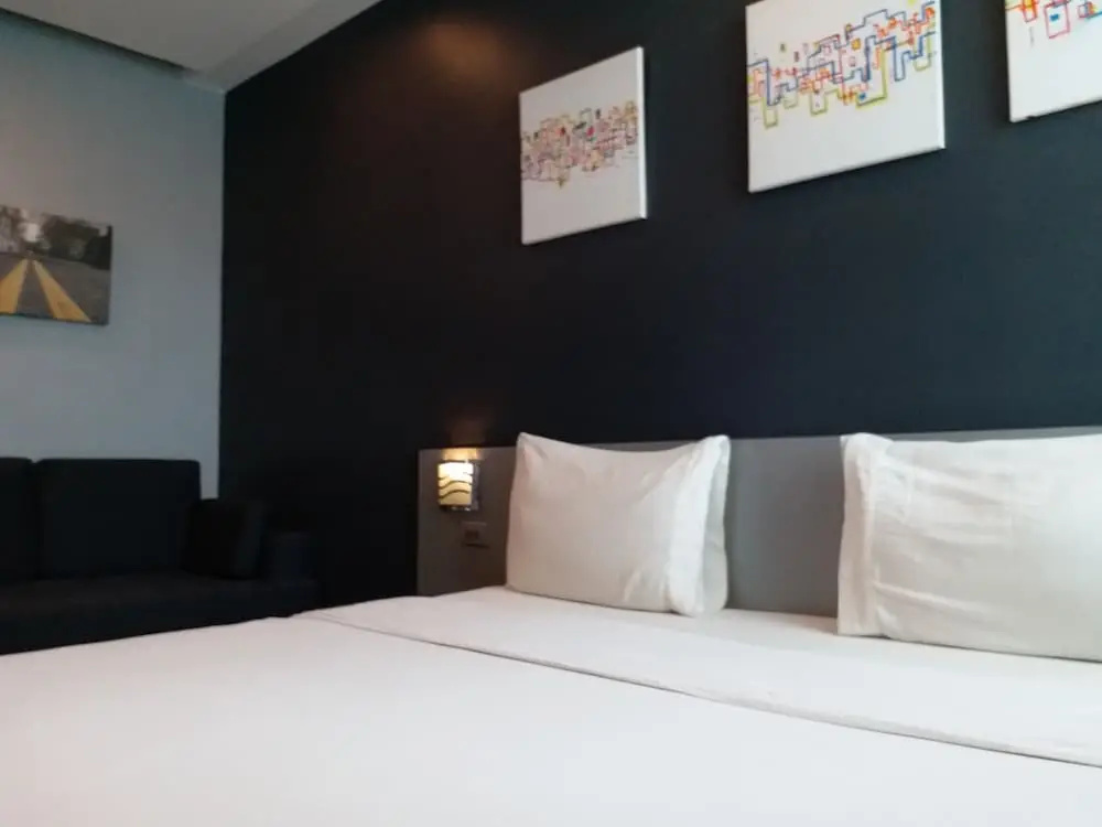 Economy room