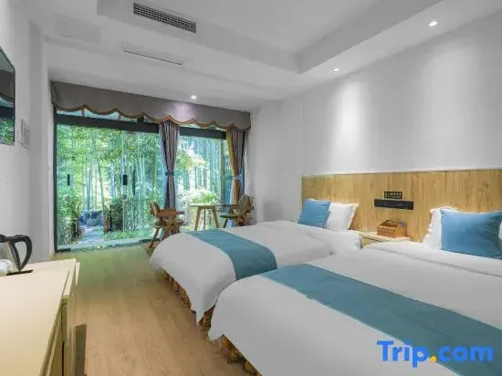 Luxury Double room with garden view (twin beds)