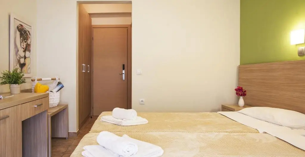 Double room with sea view (twin beds)
