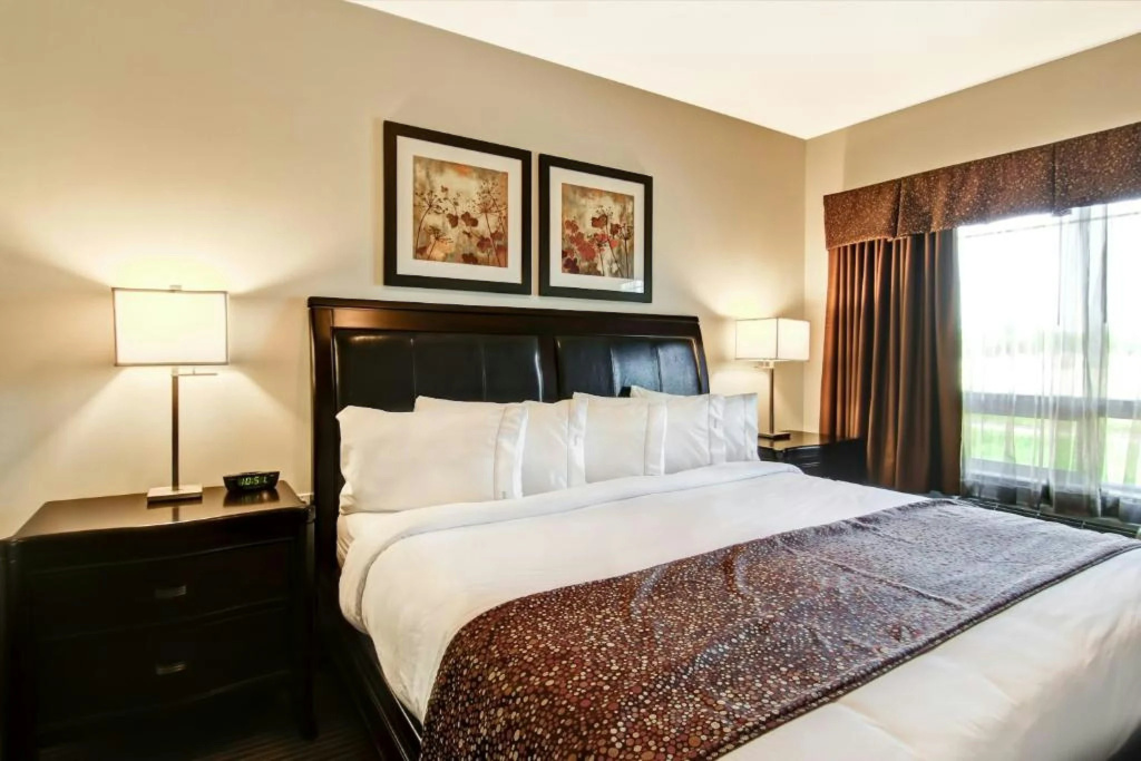 Tisdale Canalta Hotel — 3