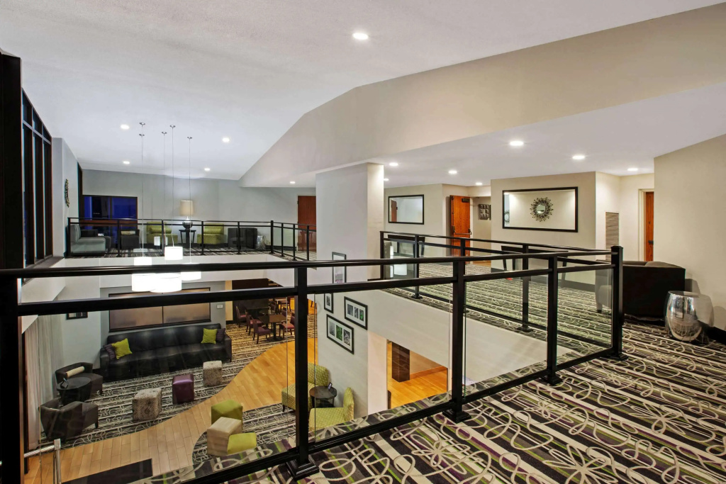 La Quinta Inn & Suites by Wyndham Detroit Metro Airport - Général